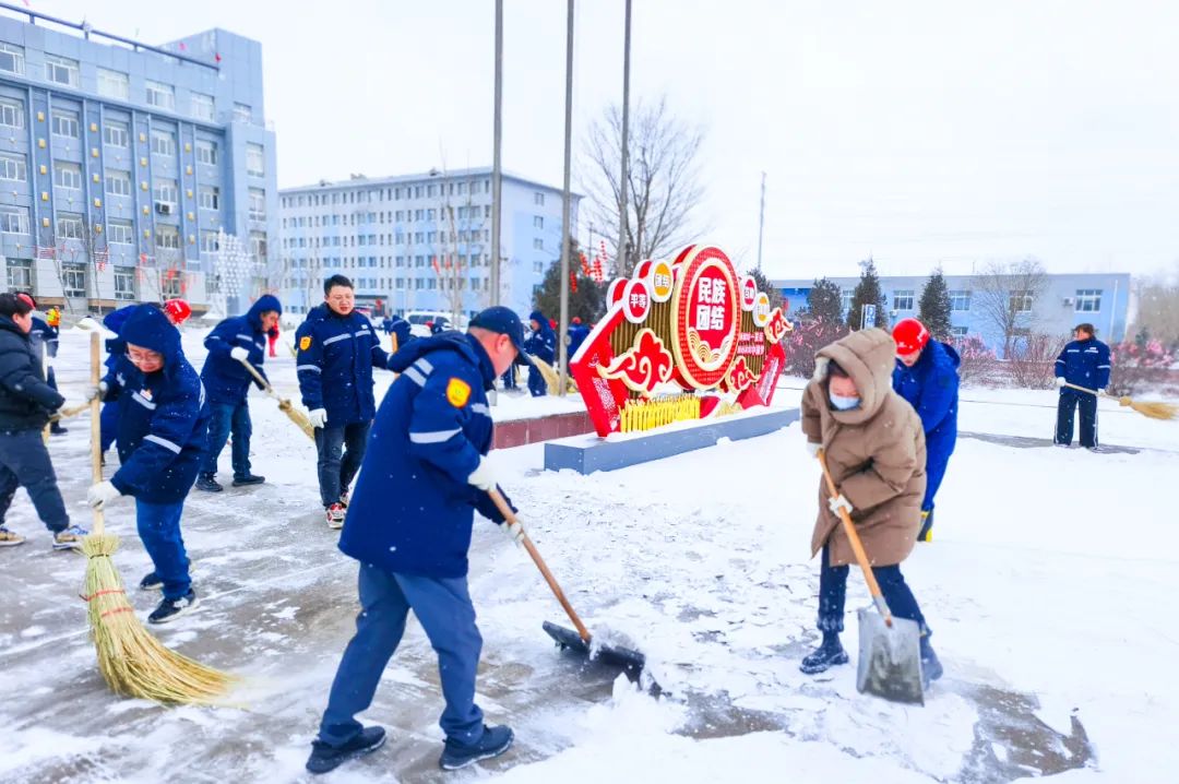 內(nèi)蒙宜化：迎風(fēng)戰(zhàn)雪保安全，勠力同心促生產(chǎn)(圖2)